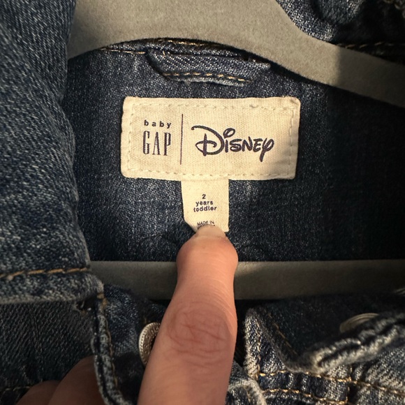 GAP - Picture 5 of 6